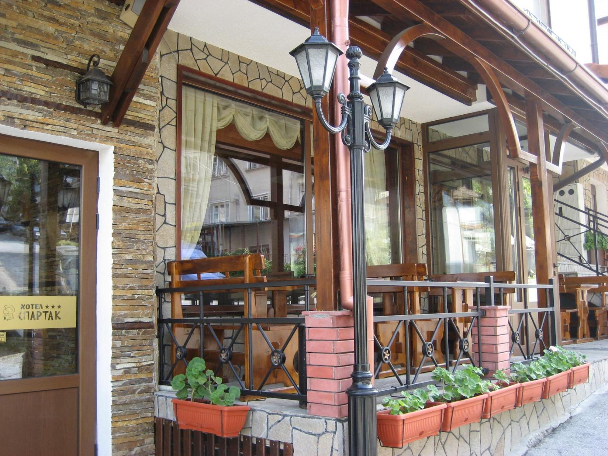Spartak Family Hotel Smoljan Esterno foto