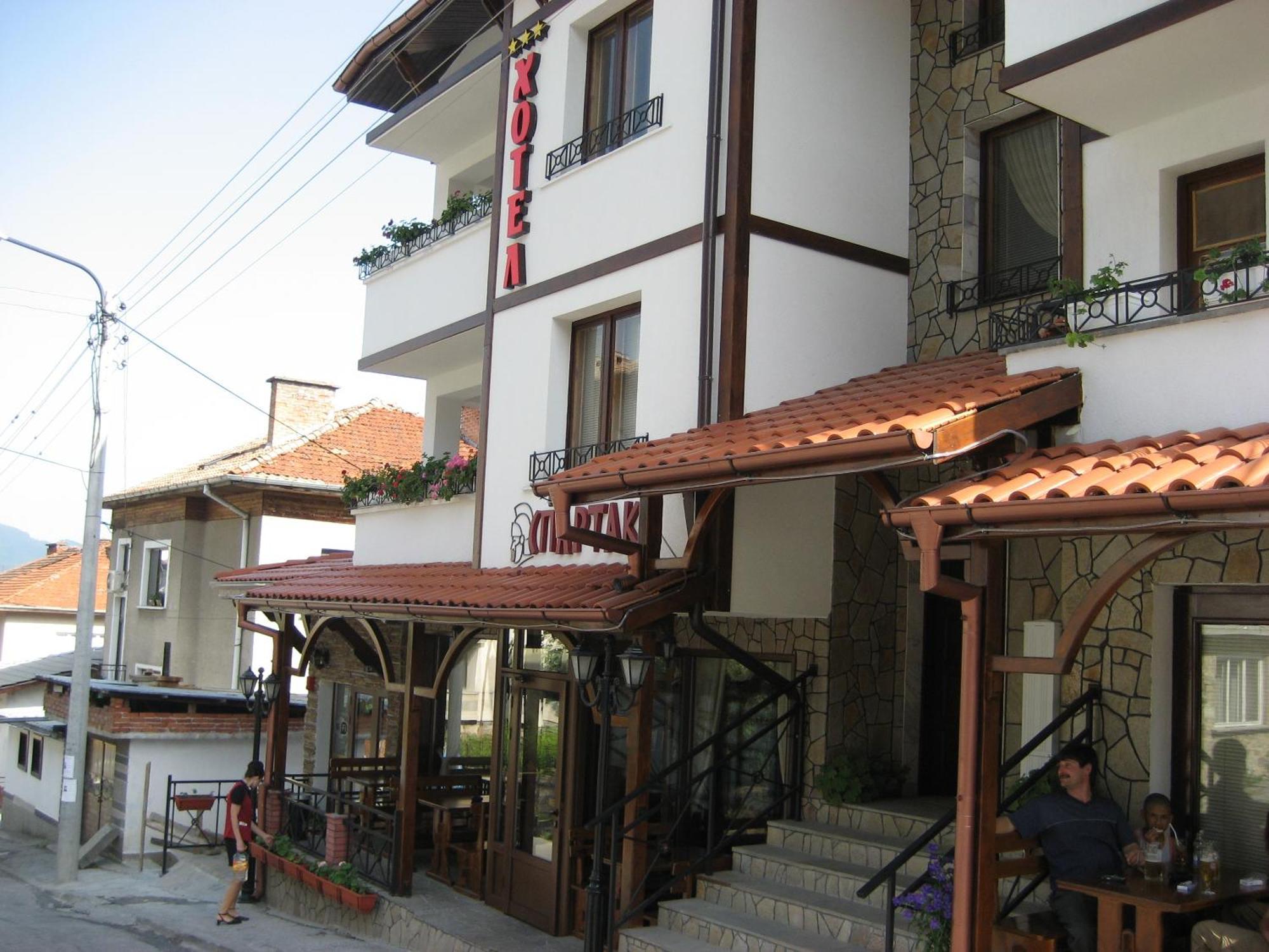 Spartak Family Hotel Smoljan Esterno foto